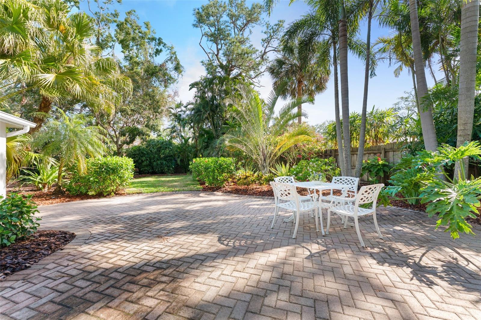 250 ABERDEEN ST, DUNEDIN, FL, 34698