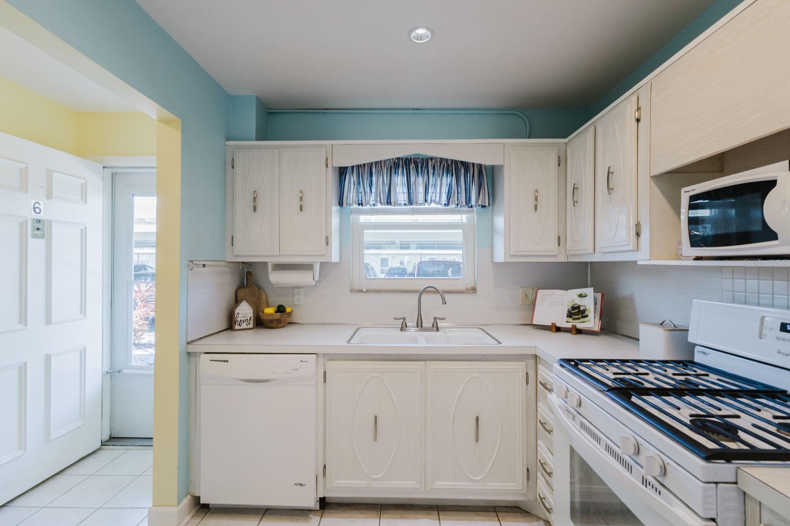 5287 81ST ST N #6, ST PETERSBURG, FL, 33709