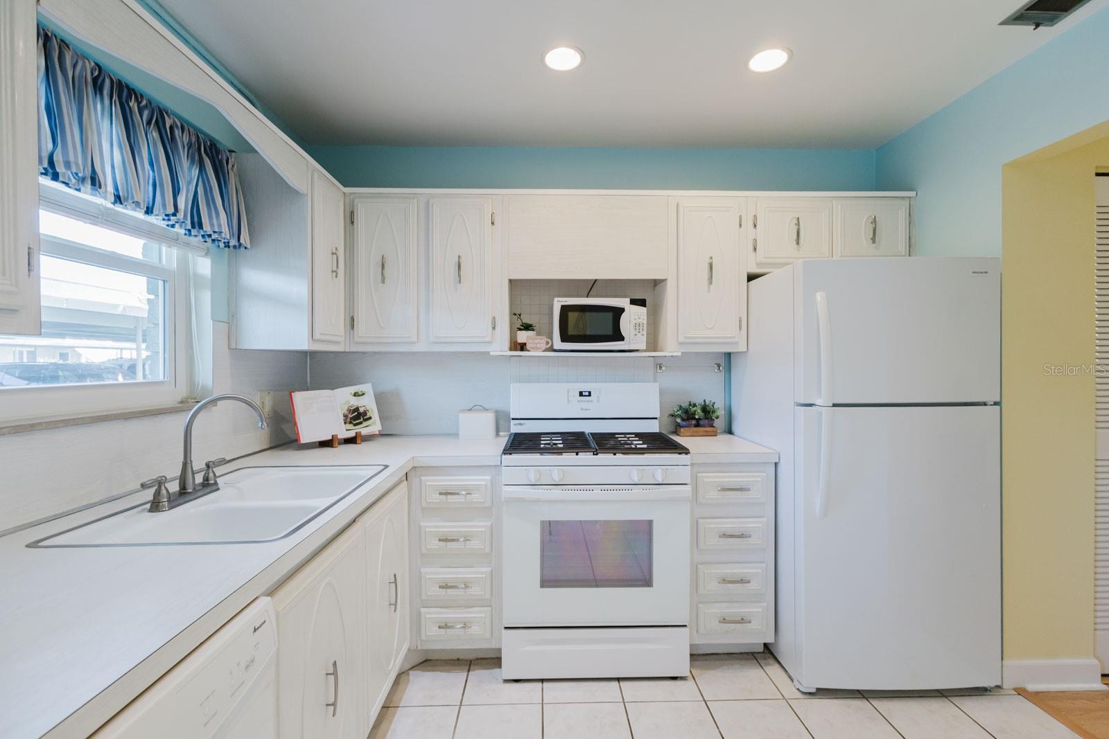 5287 81ST ST N #6, ST PETERSBURG, FL, 33709