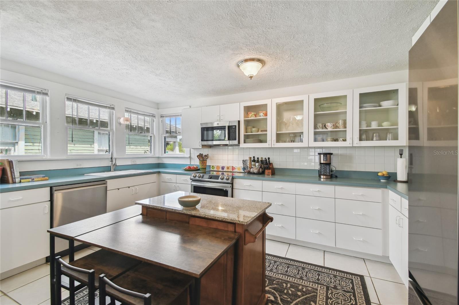 811 E FLORA ST, TAMPA, FL, 33604