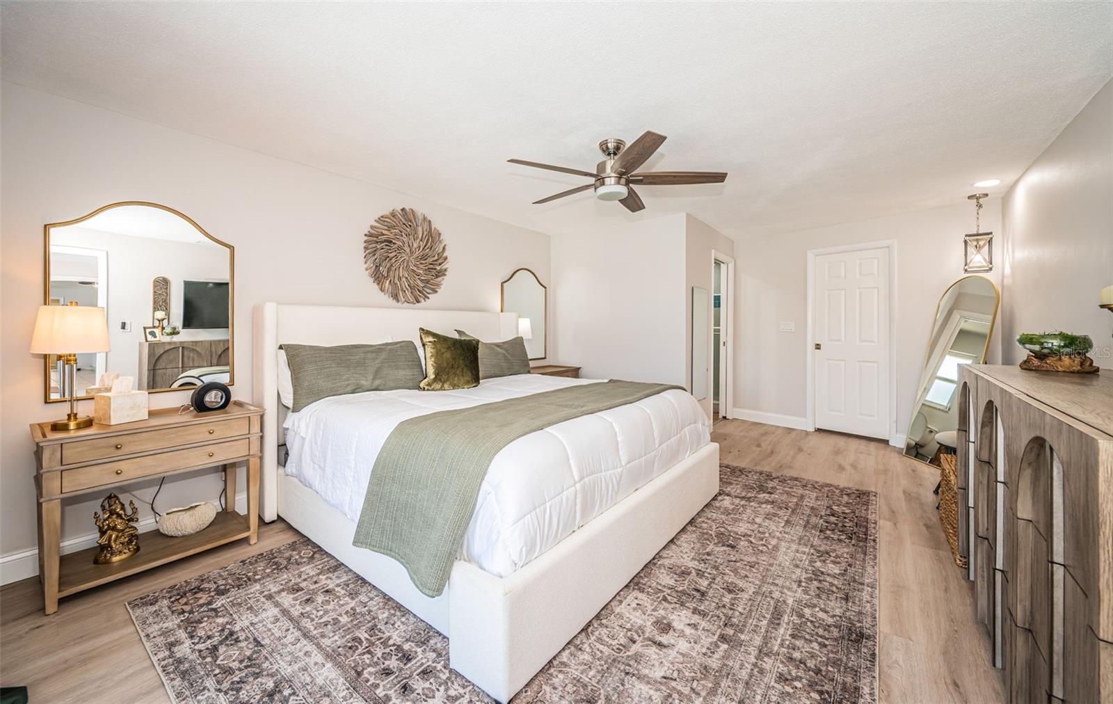 2180 DOLPHIN BLVD S, ST PETERSBURG, FL, 33707