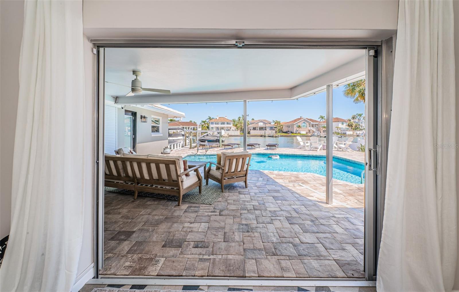 2180 DOLPHIN BLVD S, ST PETERSBURG, FL, 33707