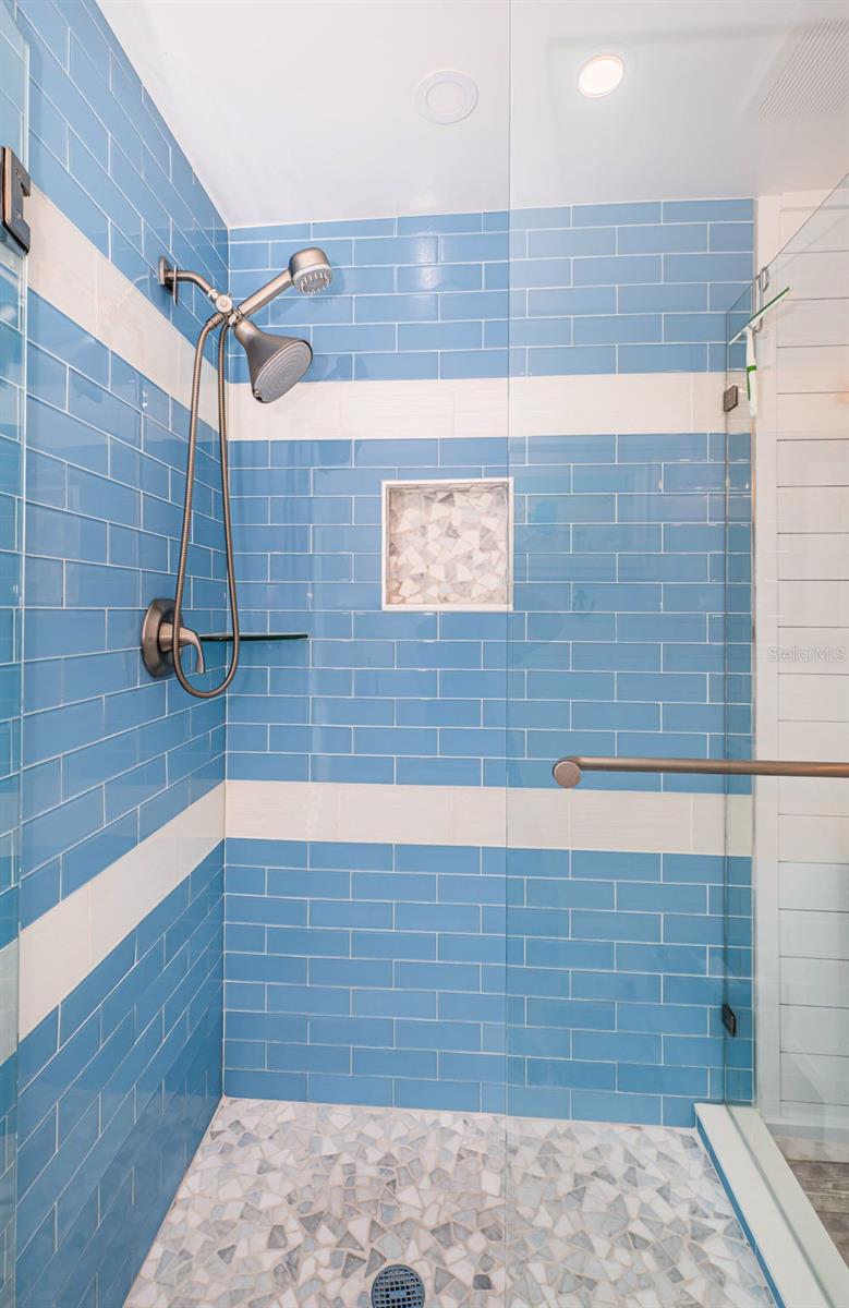 2180 DOLPHIN BLVD S, ST PETERSBURG, FL, 33707