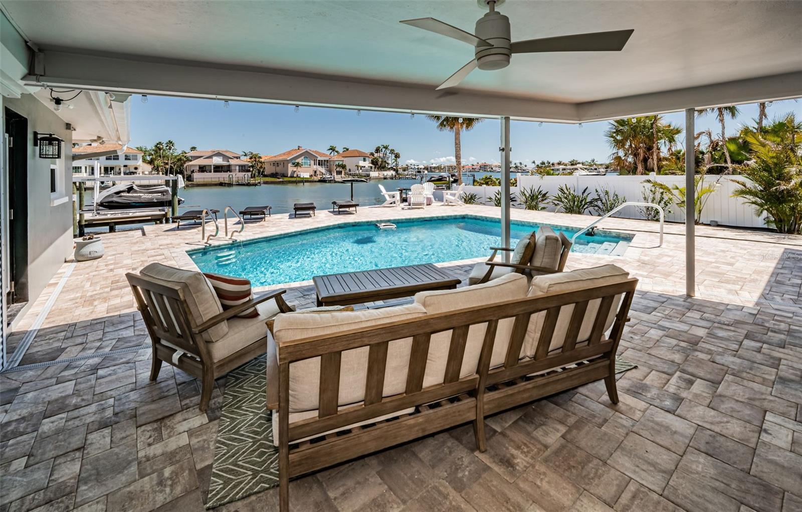 2180 DOLPHIN BLVD S, ST PETERSBURG, FL, 33707