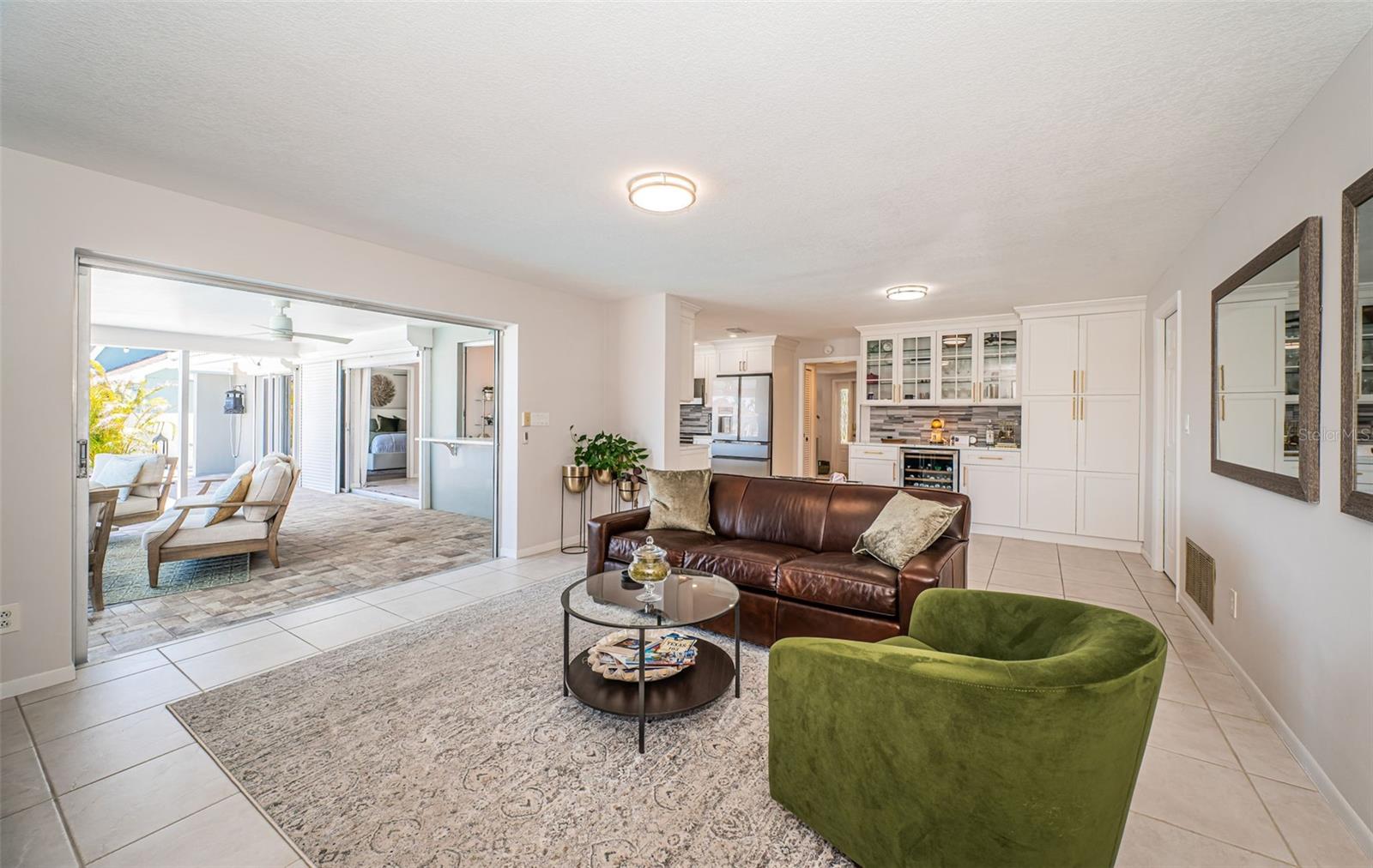 2180 DOLPHIN BLVD S, ST PETERSBURG, FL, 33707