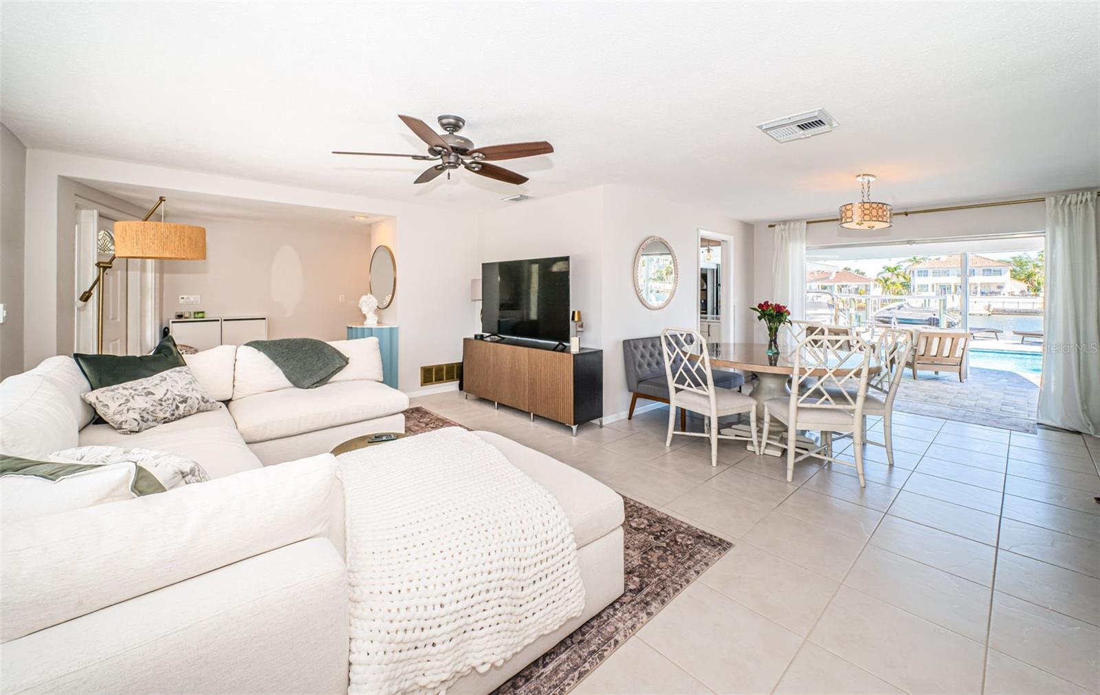 2180 DOLPHIN BLVD S, ST PETERSBURG, FL, 33707