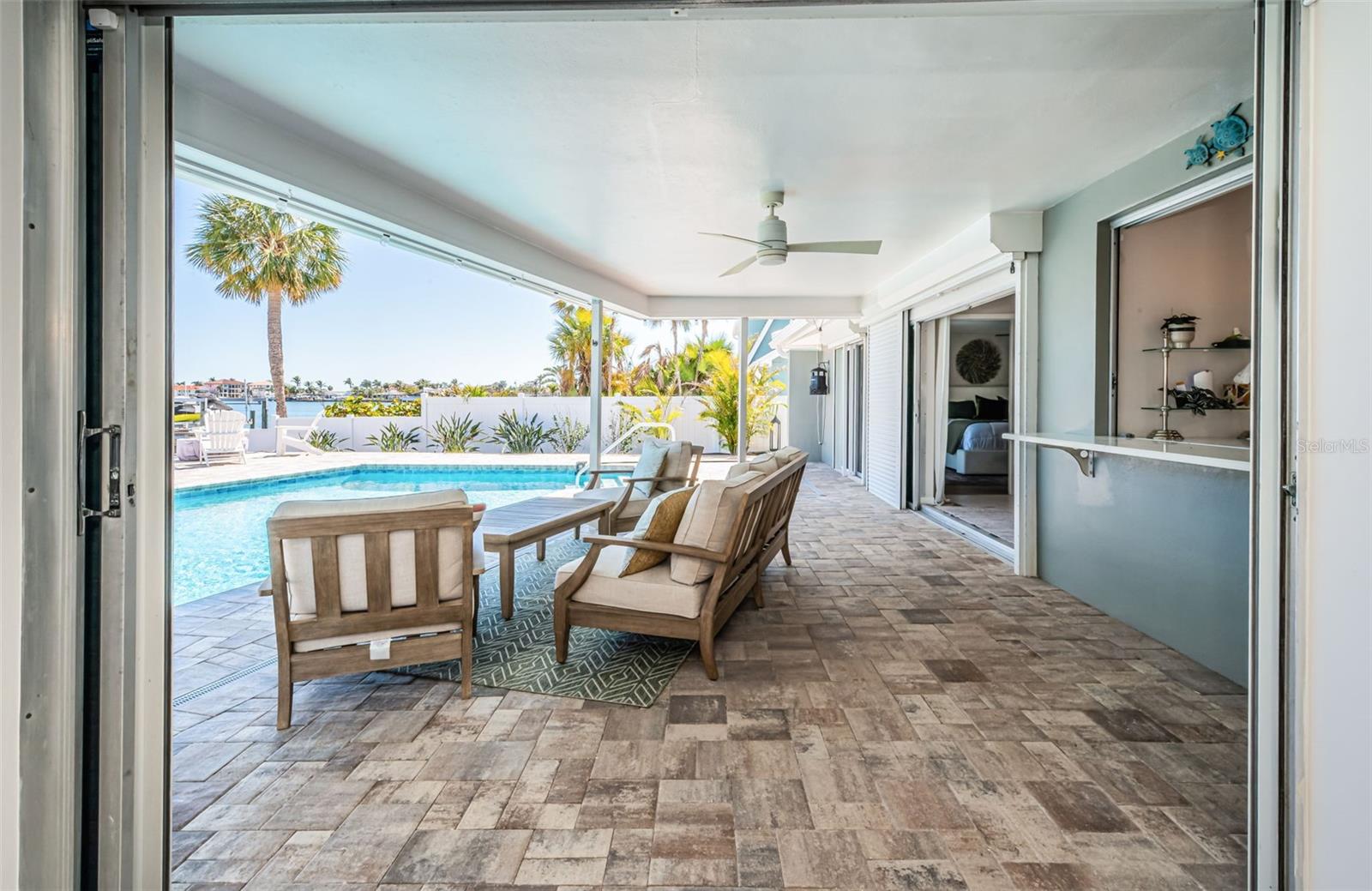 2180 DOLPHIN BLVD S, ST PETERSBURG, FL, 33707