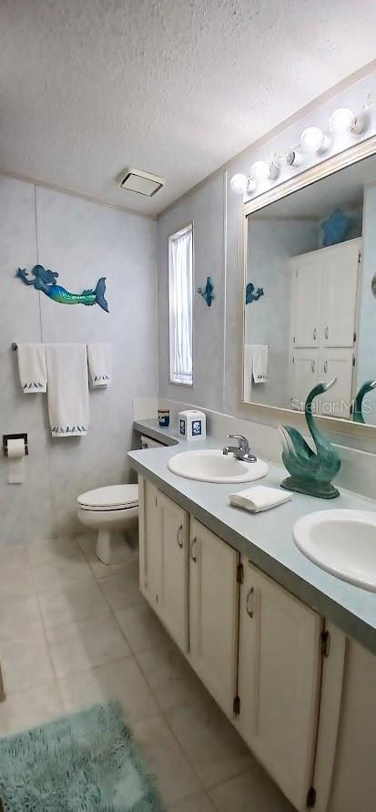 K4902885 Property Photo