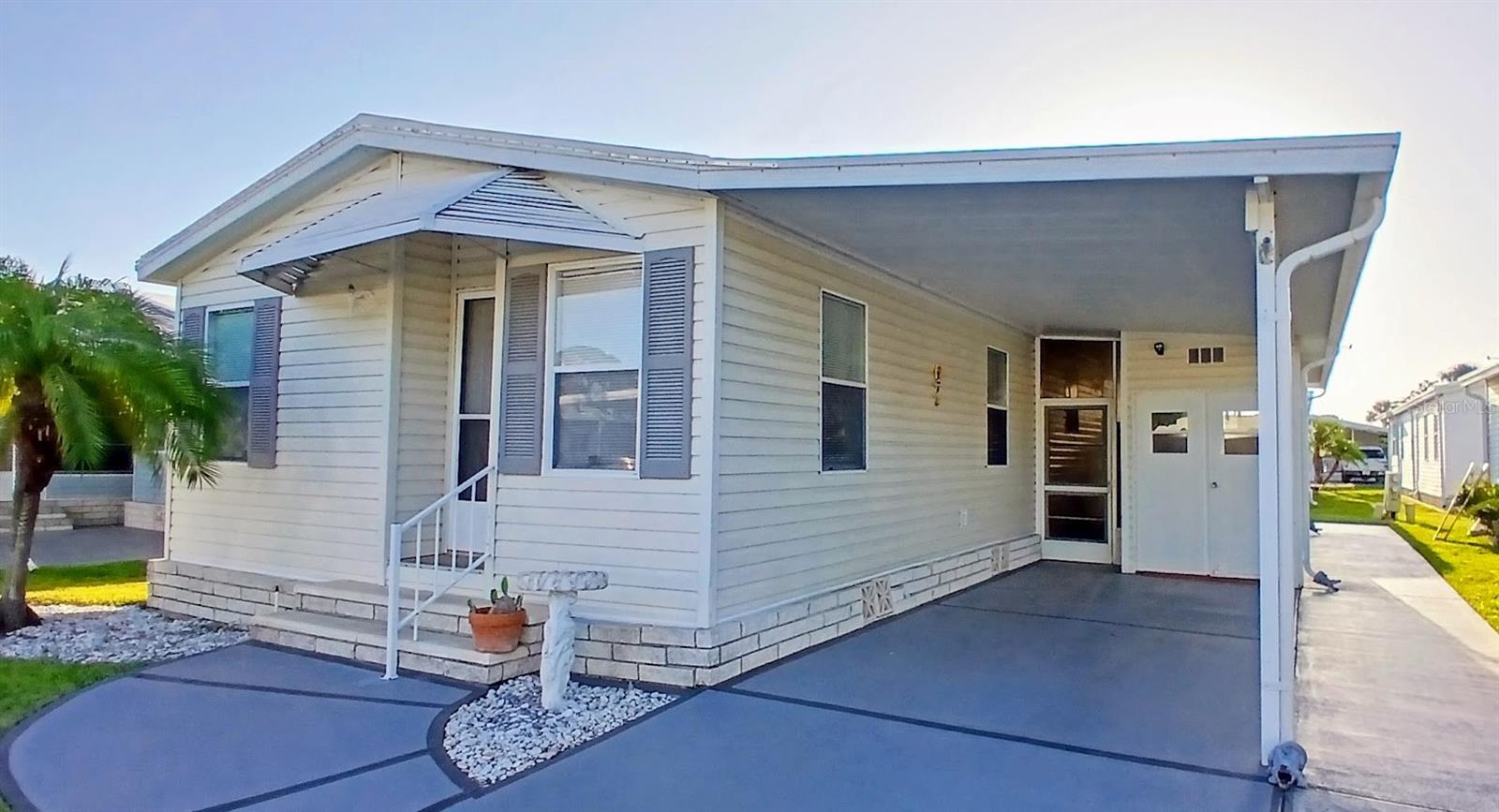 K4902885 Property Photo