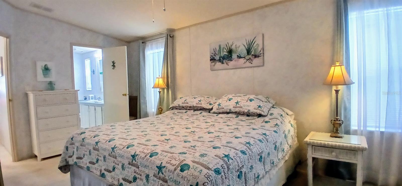 K4902885 Property Photo