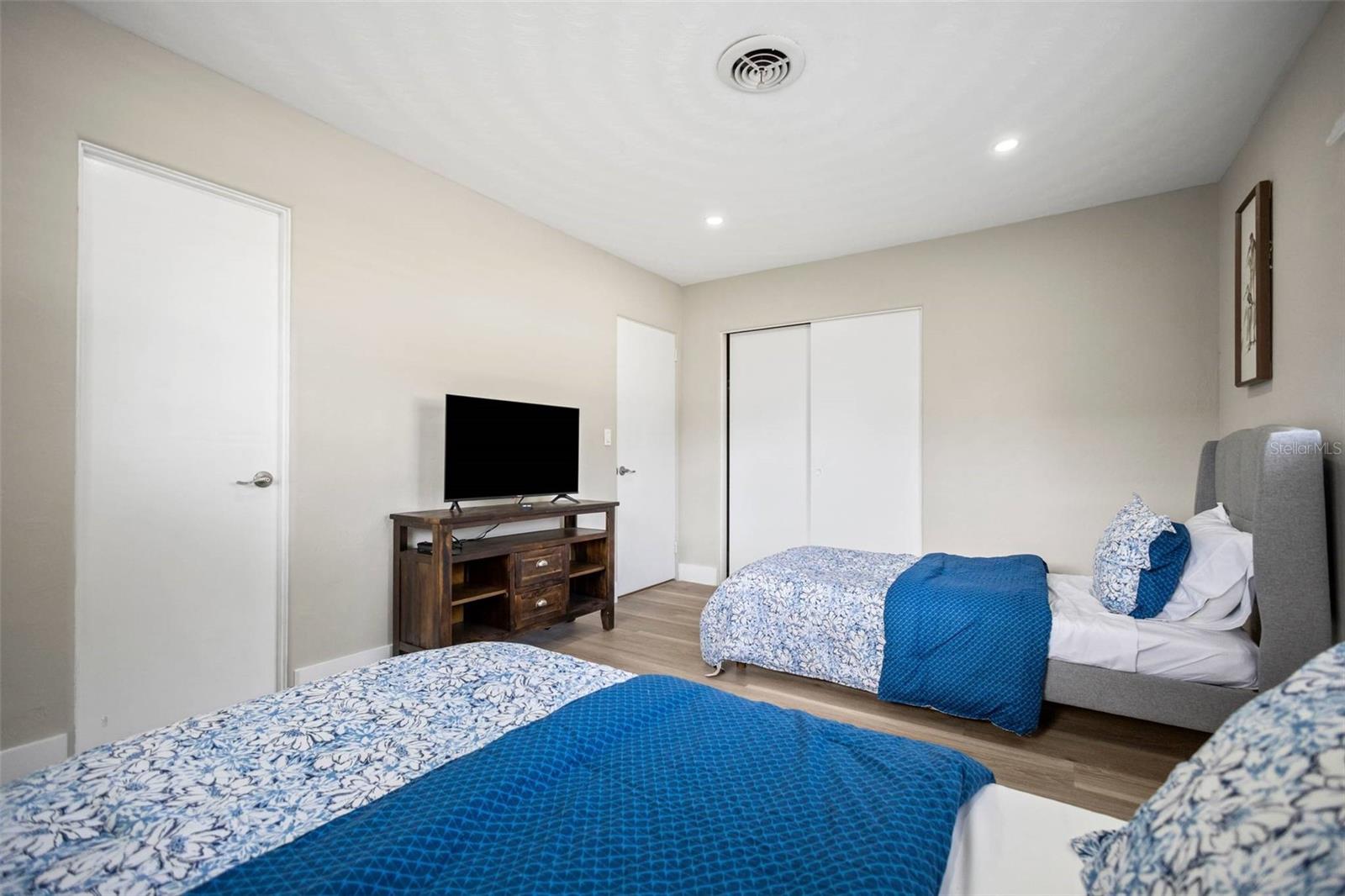 3130 KEY WAY, SARASOTA, FL, 34239