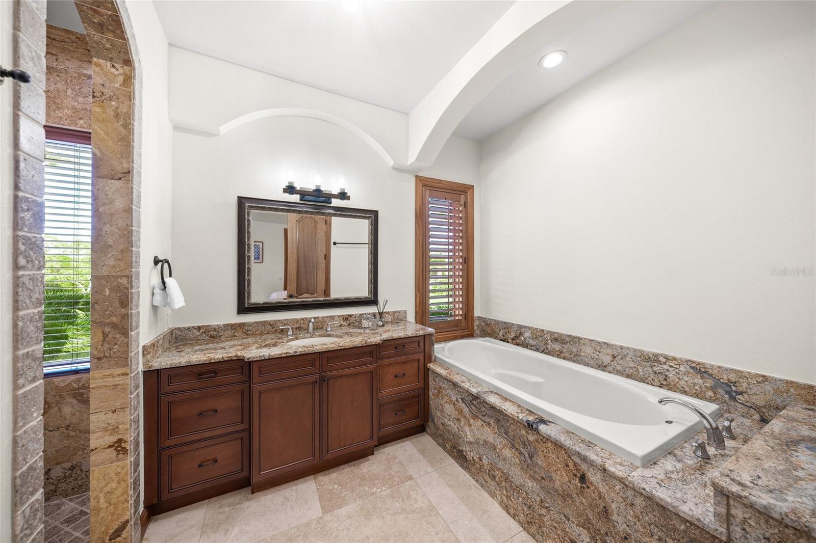 5830 JAMILA RIVER DR, VENICE, FL, 34293