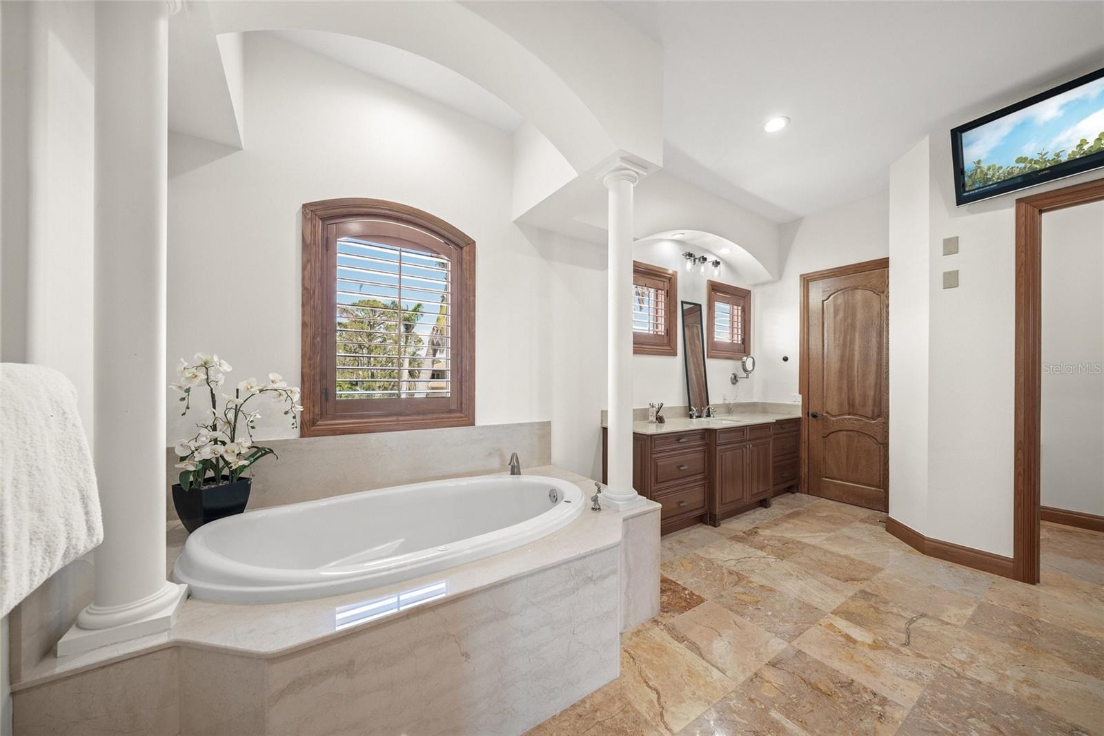 5830 JAMILA RIVER DR, VENICE, FL, 34293