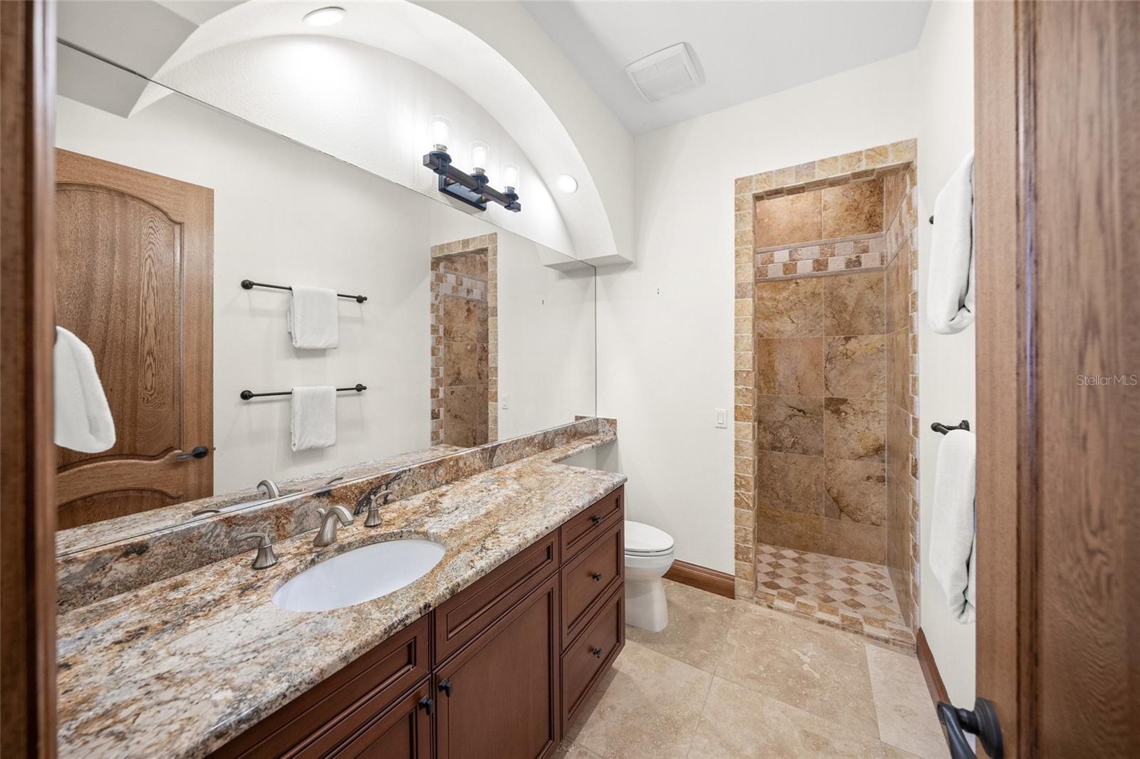 5830 JAMILA RIVER DR, VENICE, FL, 34293