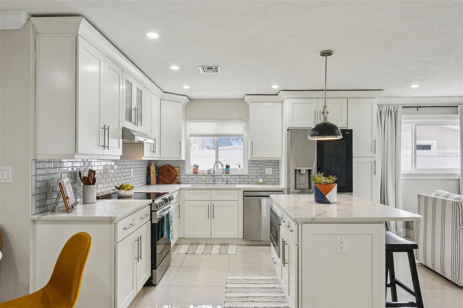 3421 36TH ST N, ST PETERSBURG, FL, 33713