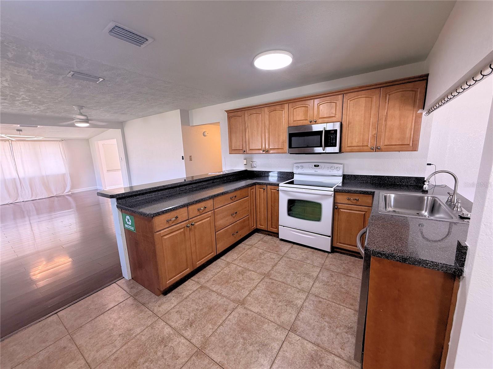 4732 W WYOMING AVE, TAMPA, FL, 33616