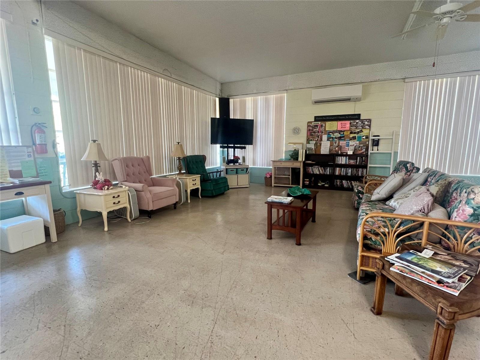 TB8373740 Property Photo