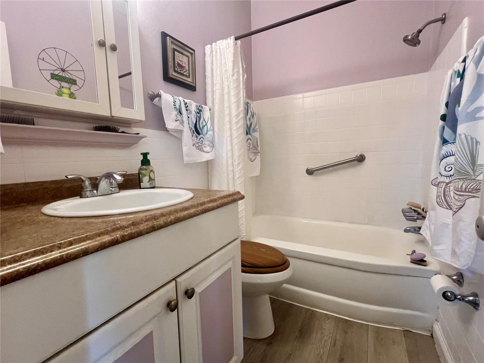 TB8373740 Property Photo