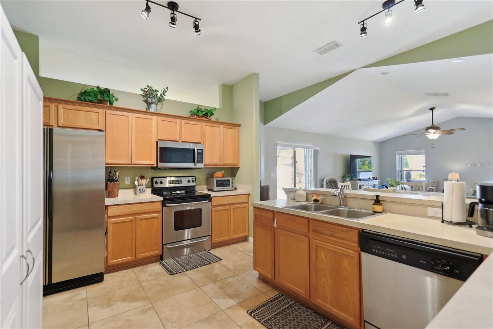 149 SOUTHERN BREEZE DR, MINNEOLA, FL, 34715