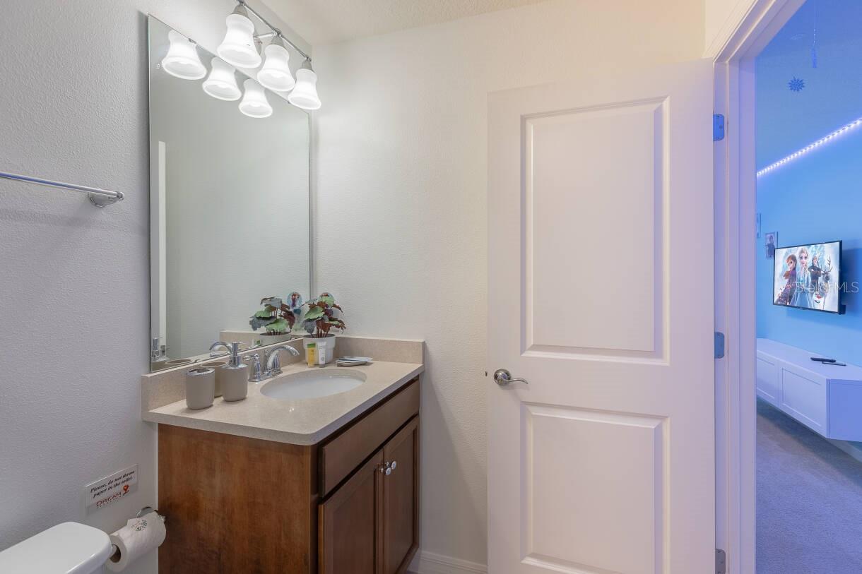 136 JETTY WAY, DAVENPORT, FL, 33897