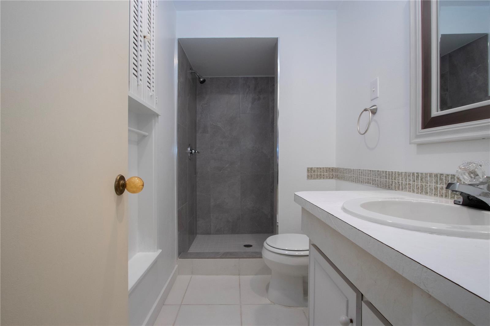 466 SUNNYSIDE DR, VENICE, FL, 34293