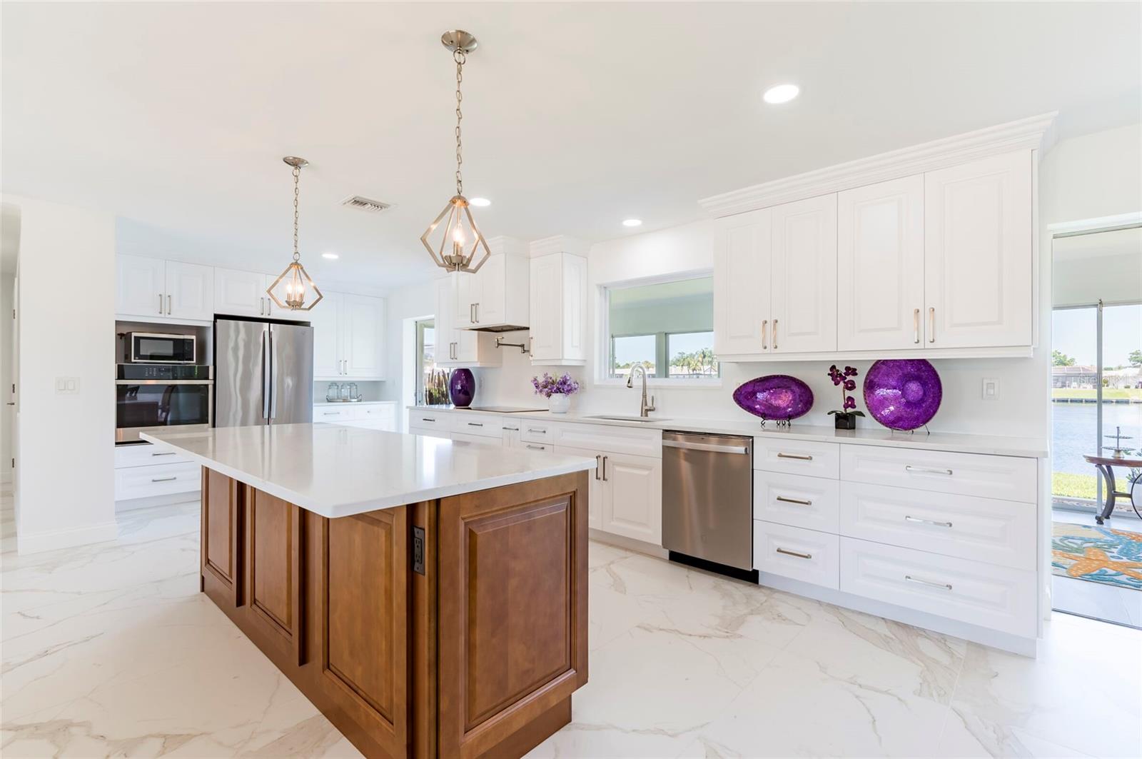 13797 PINECREST DR, LARGO, FL, 33774