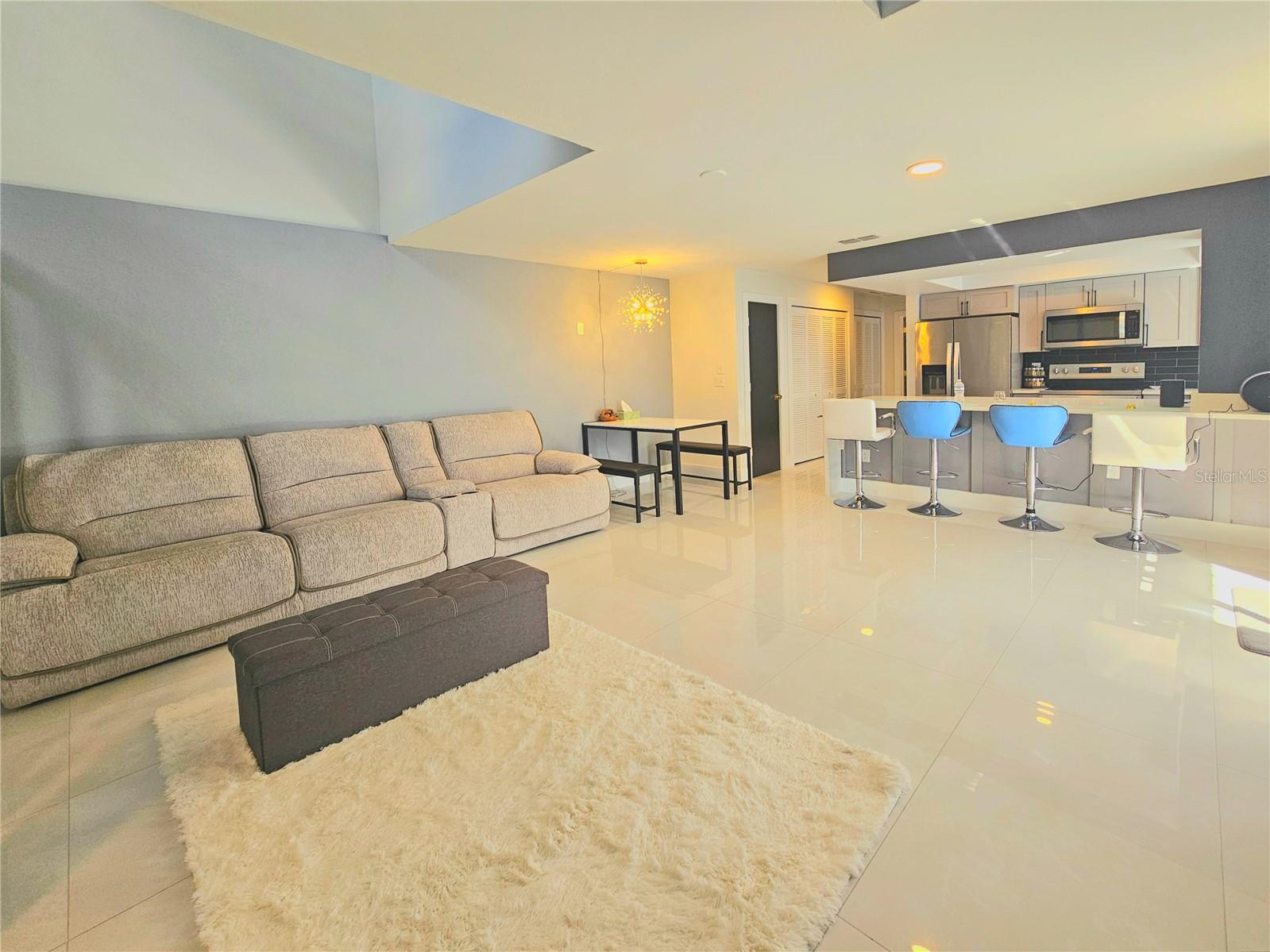 13665 ABBEY DR #2, FORT MYERS, FL, 33919