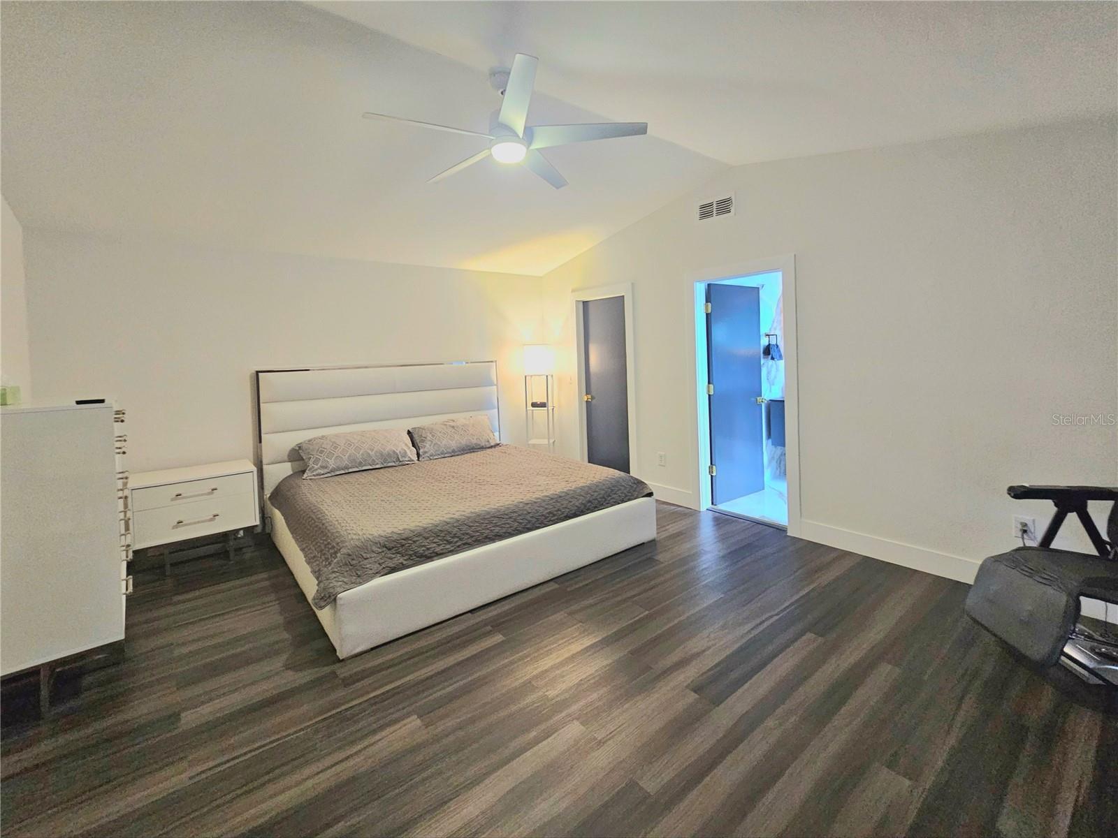 13665 ABBEY DR #2, FORT MYERS, FL, 33919