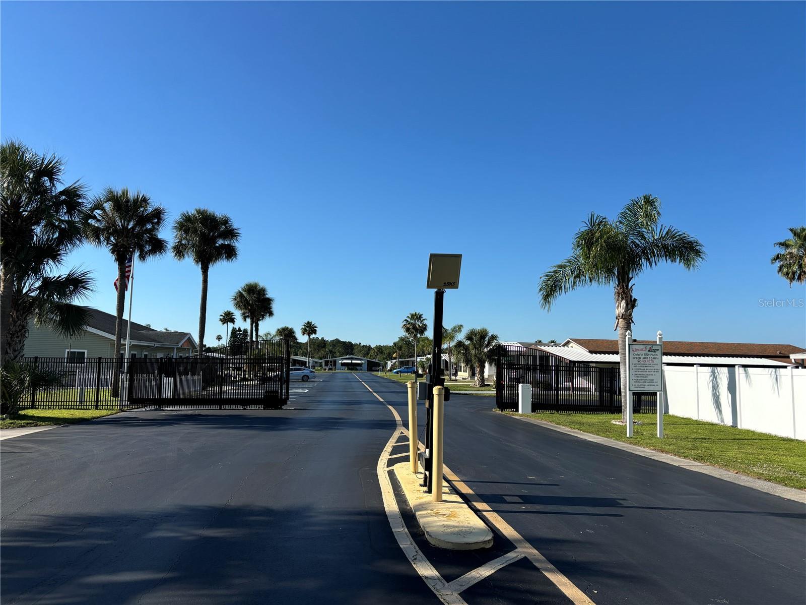 P4934493 Property Photo