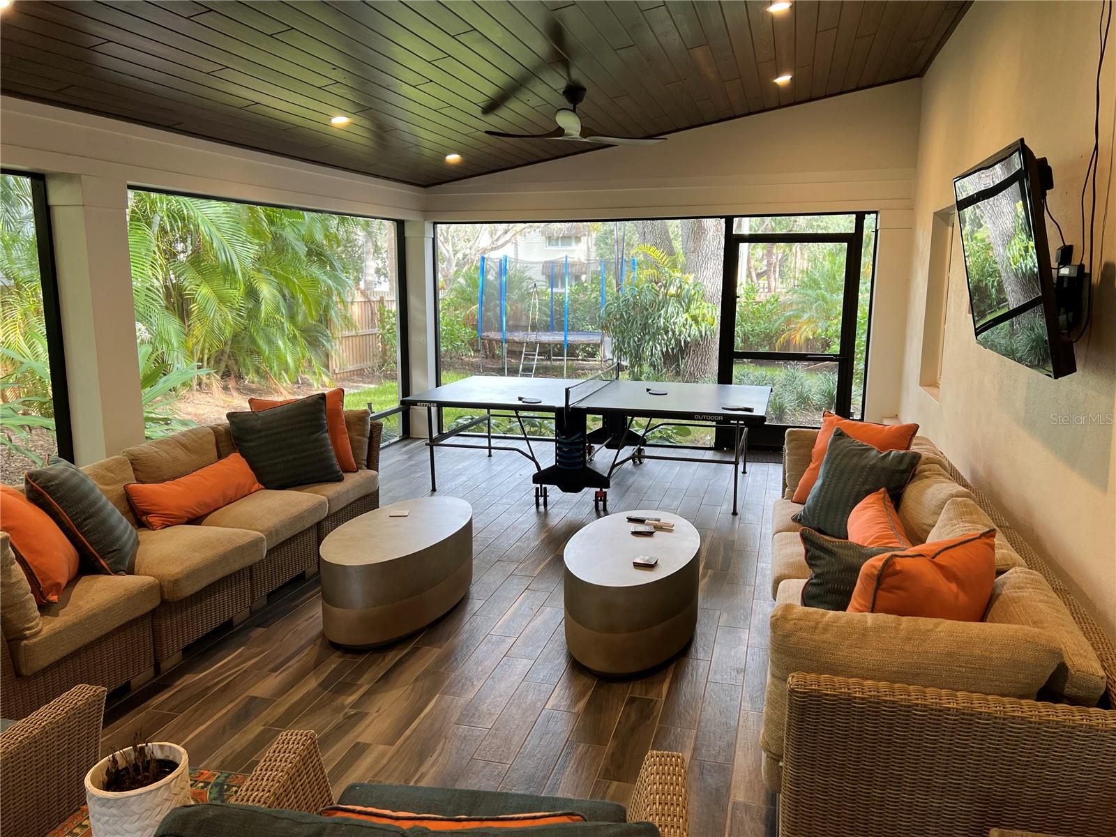 5001 W DICKENS AVE, TAMPA, FL, 33629