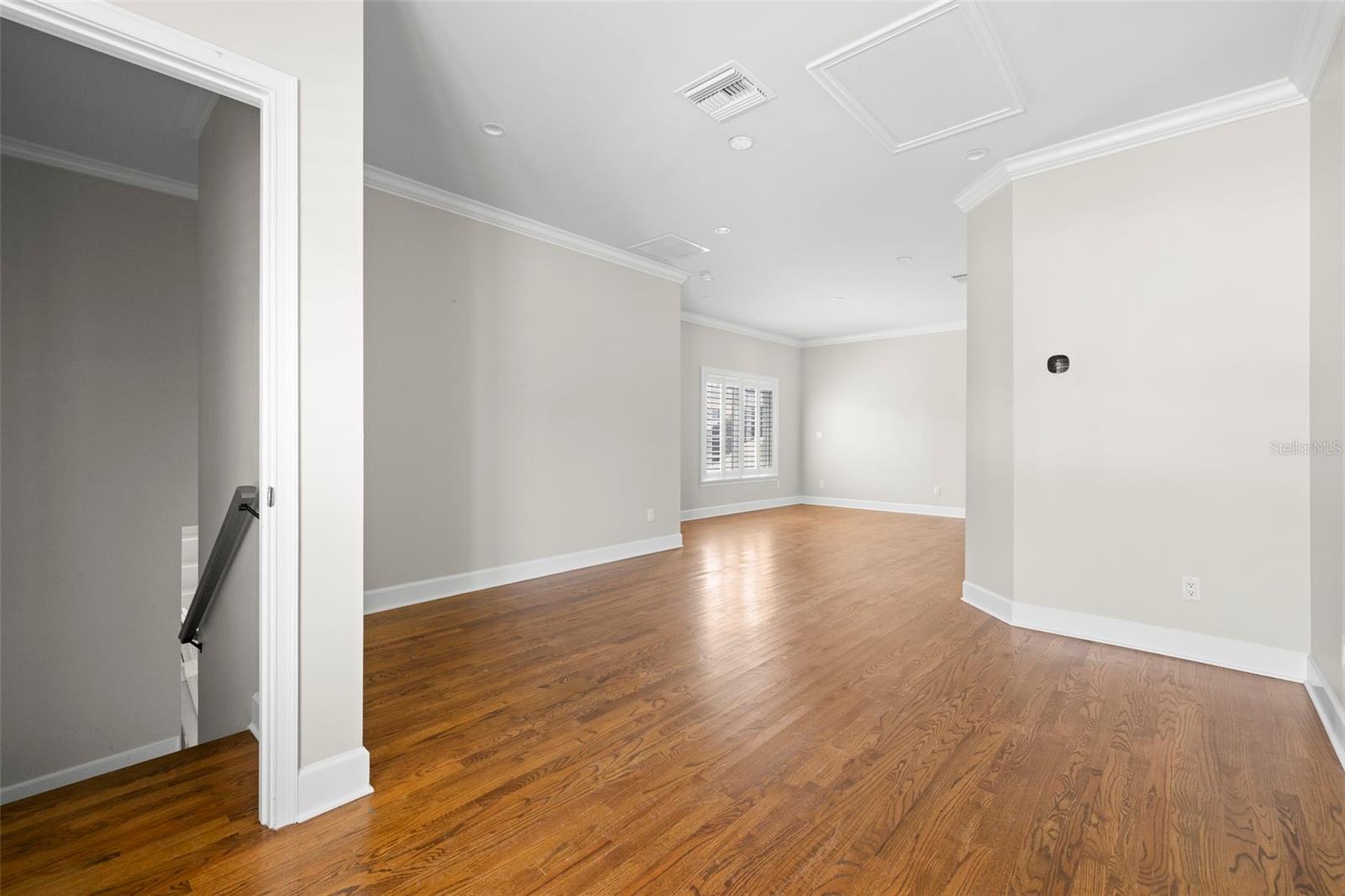 5001 W DICKENS AVE, TAMPA, FL, 33629