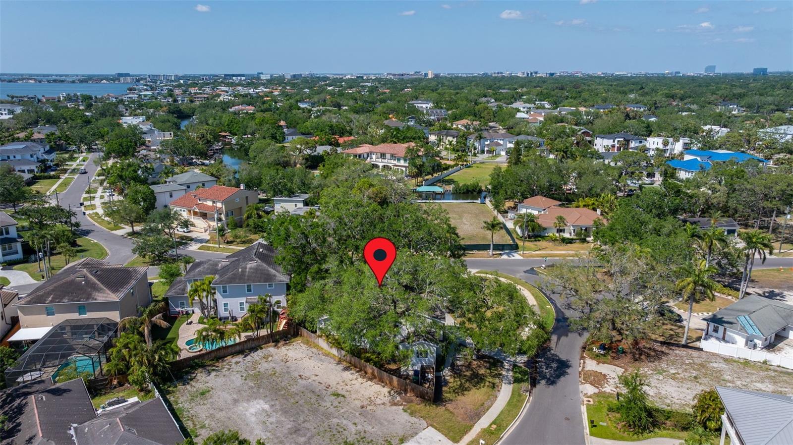 5001 W DICKENS AVE, TAMPA, FL, 33629