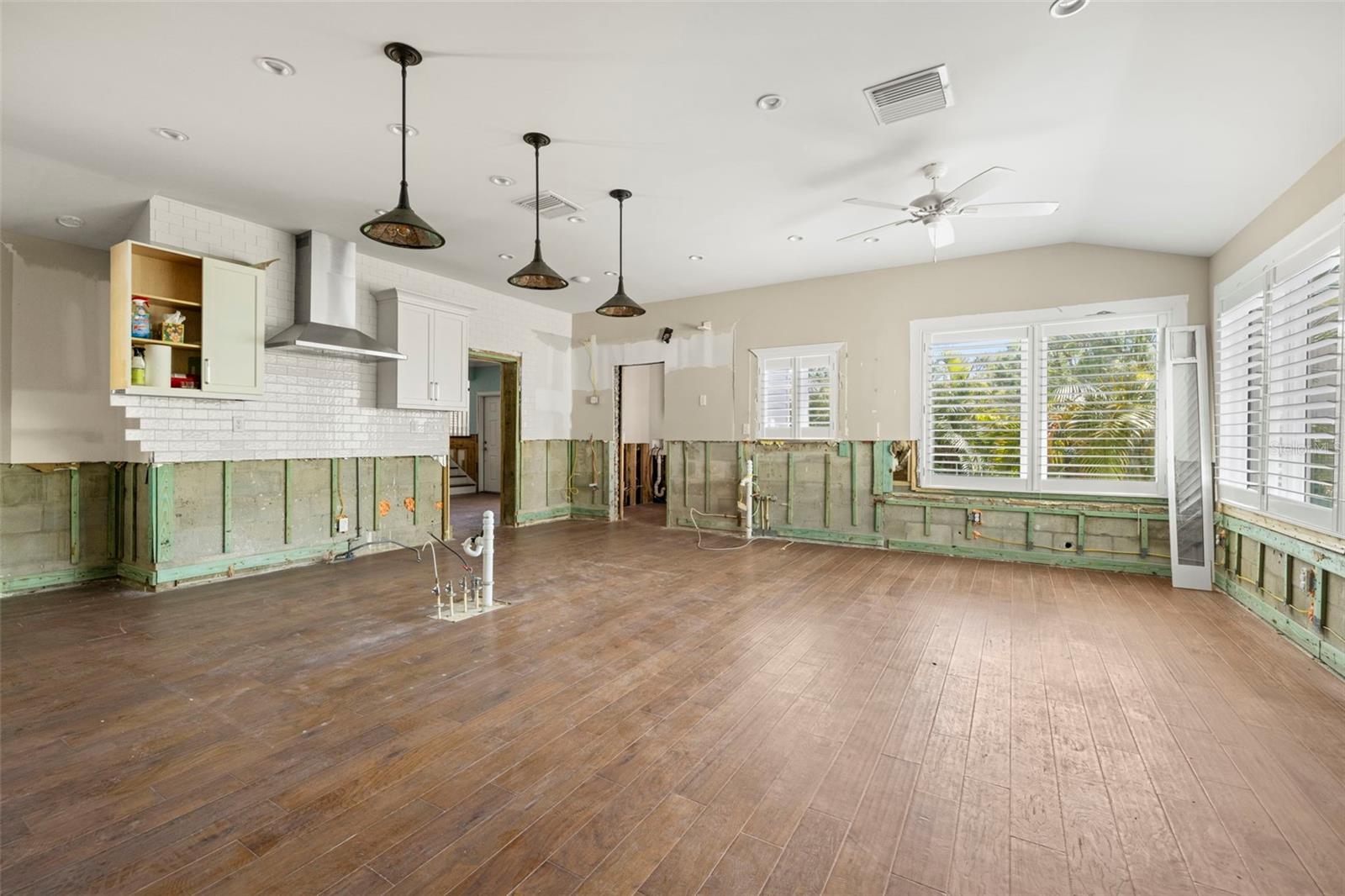 5001 W DICKENS AVE, TAMPA, FL, 33629