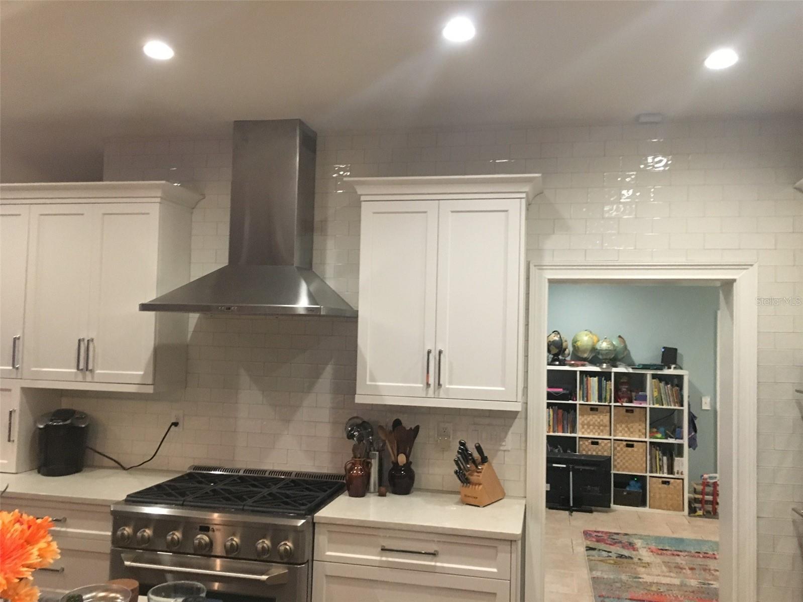 5001 W DICKENS AVE, TAMPA, FL, 33629