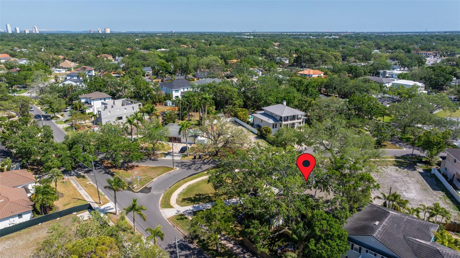 5001 W DICKENS AVE, TAMPA, FL, 33629