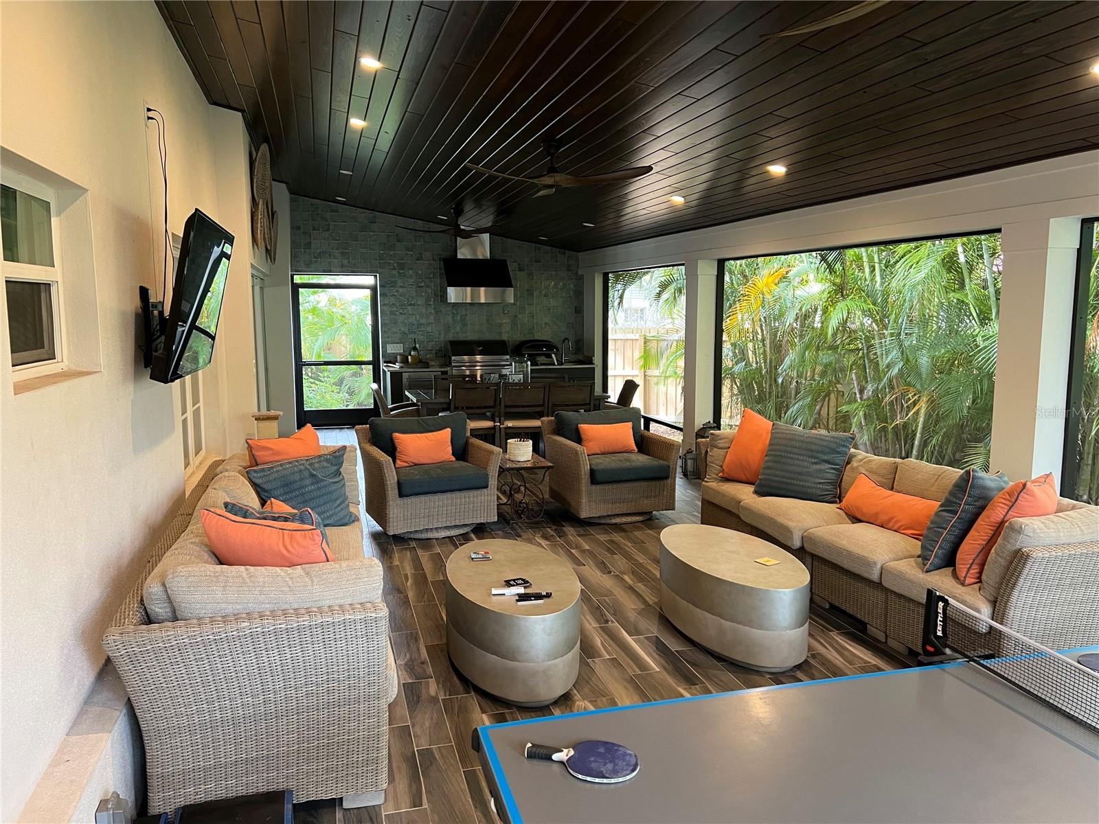 5001 W DICKENS AVE, TAMPA, FL, 33629