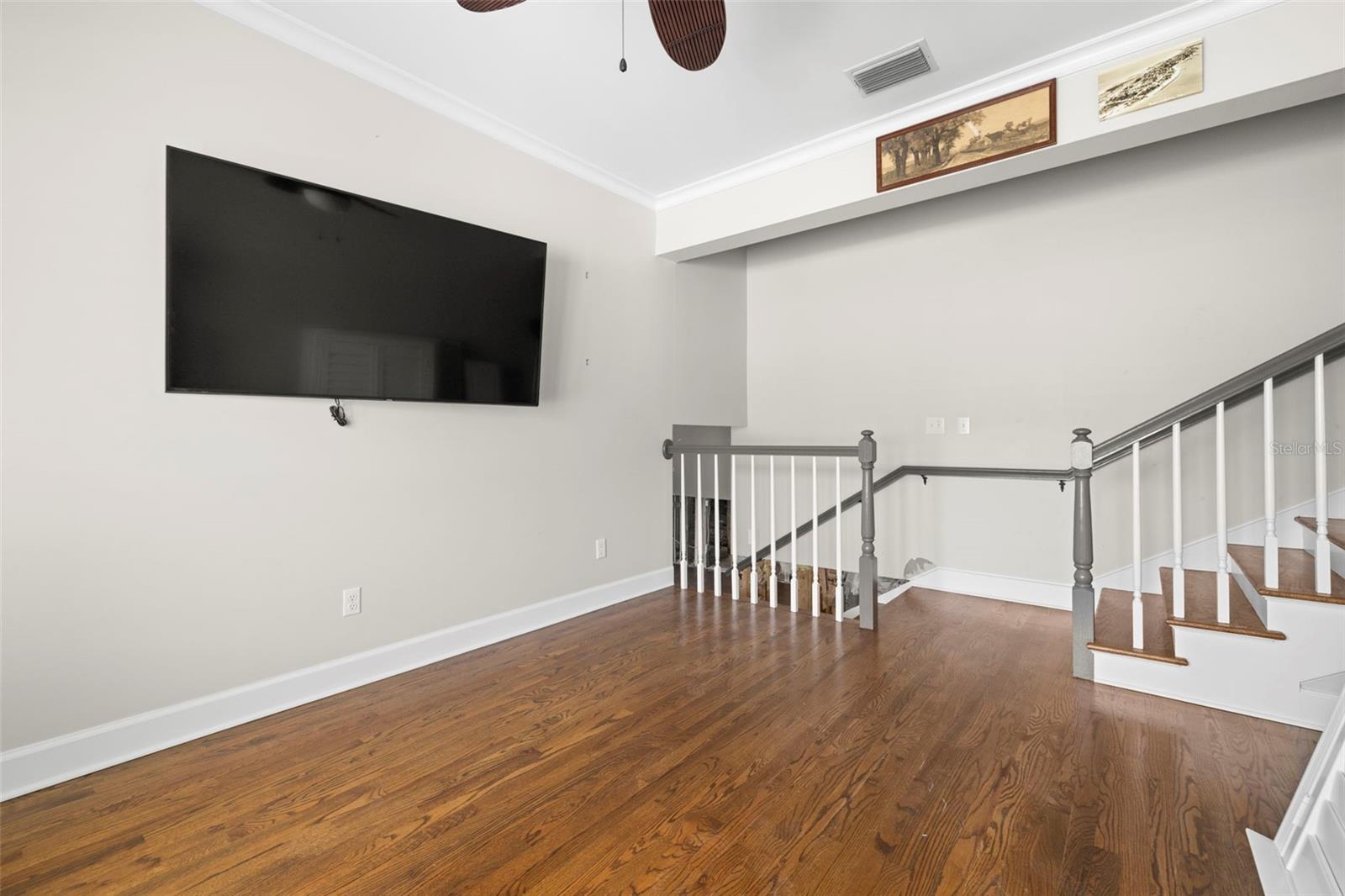 5001 W DICKENS AVE, TAMPA, FL, 33629