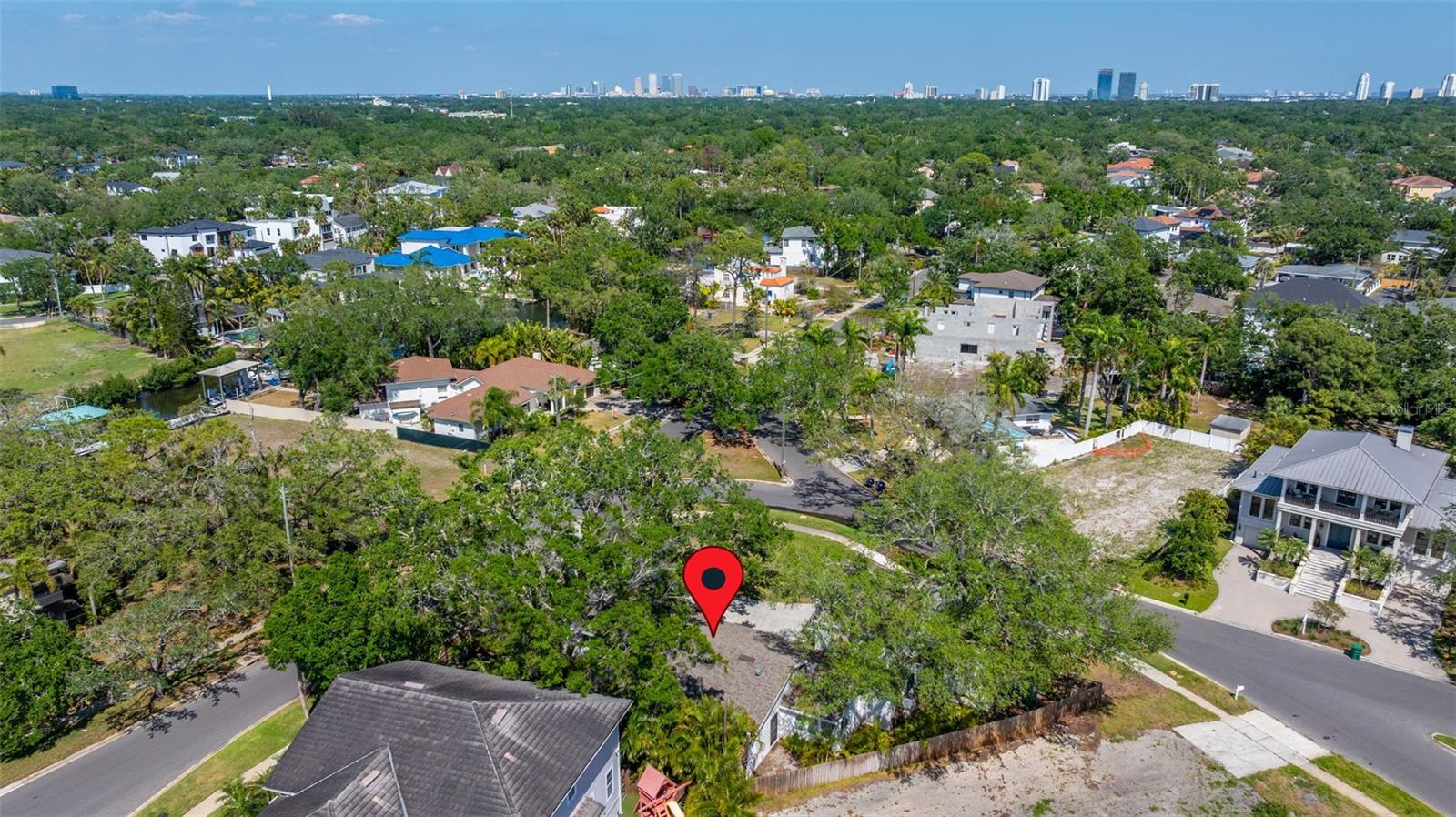 5001 W DICKENS AVE, TAMPA, FL, 33629