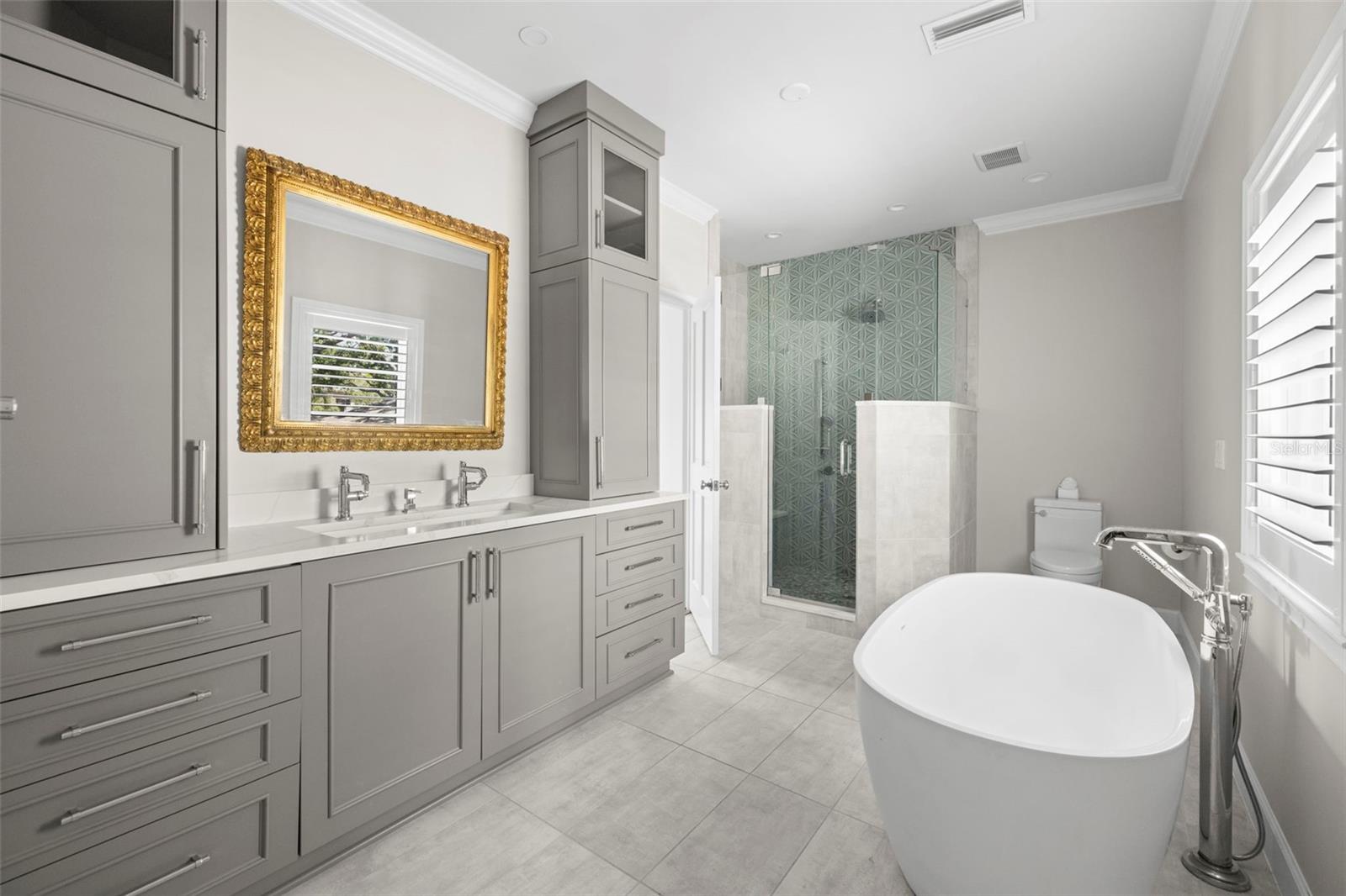 5001 W DICKENS AVE, TAMPA, FL, 33629