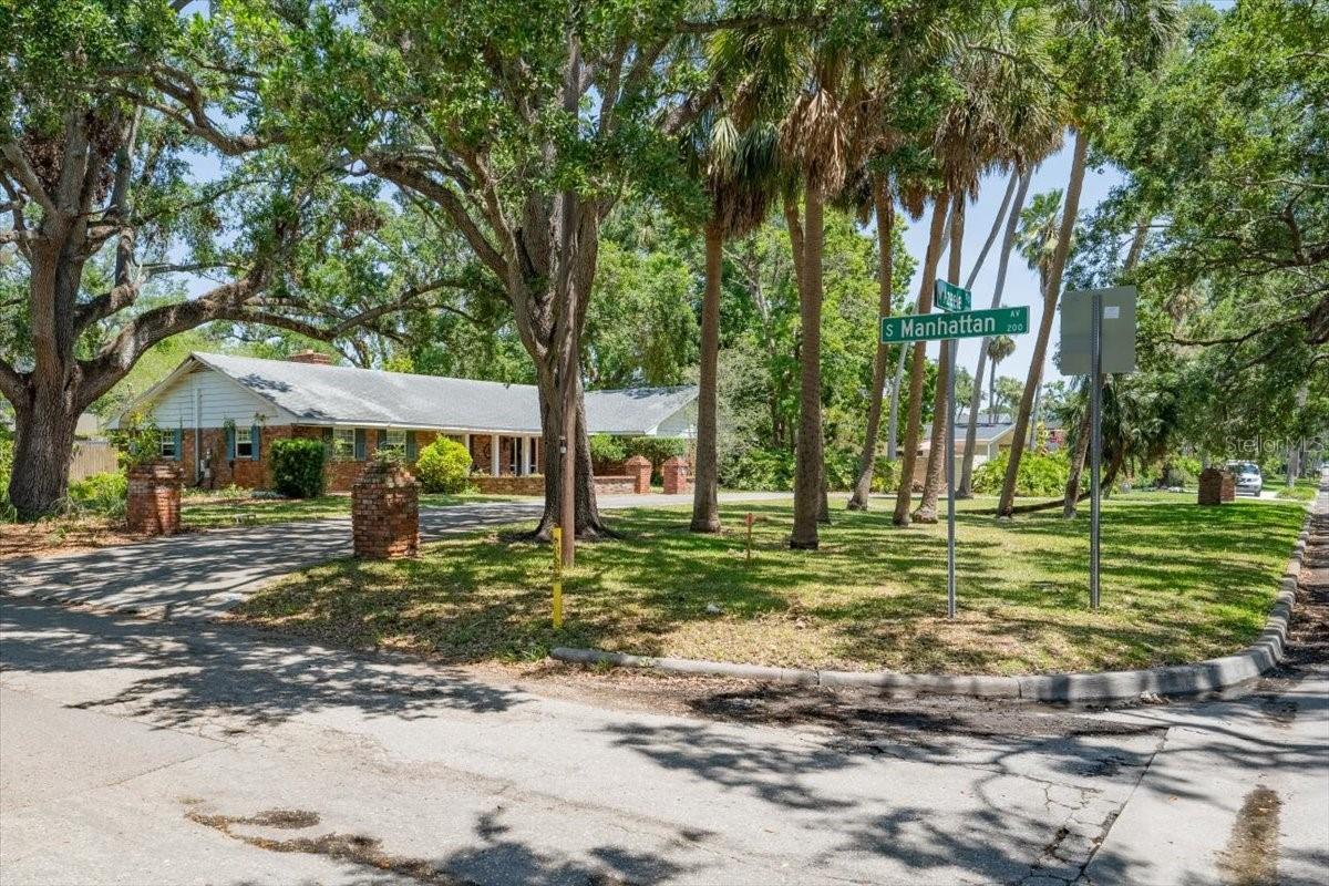 4315 W AZEELE ST, TAMPA, FL, 33609