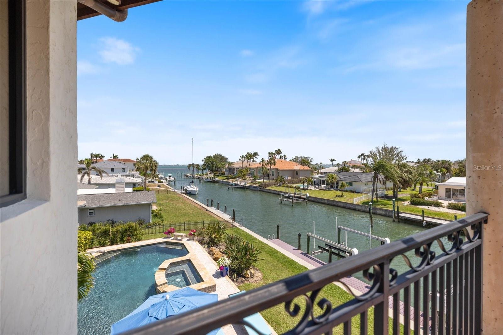 A4648699 Property Photo