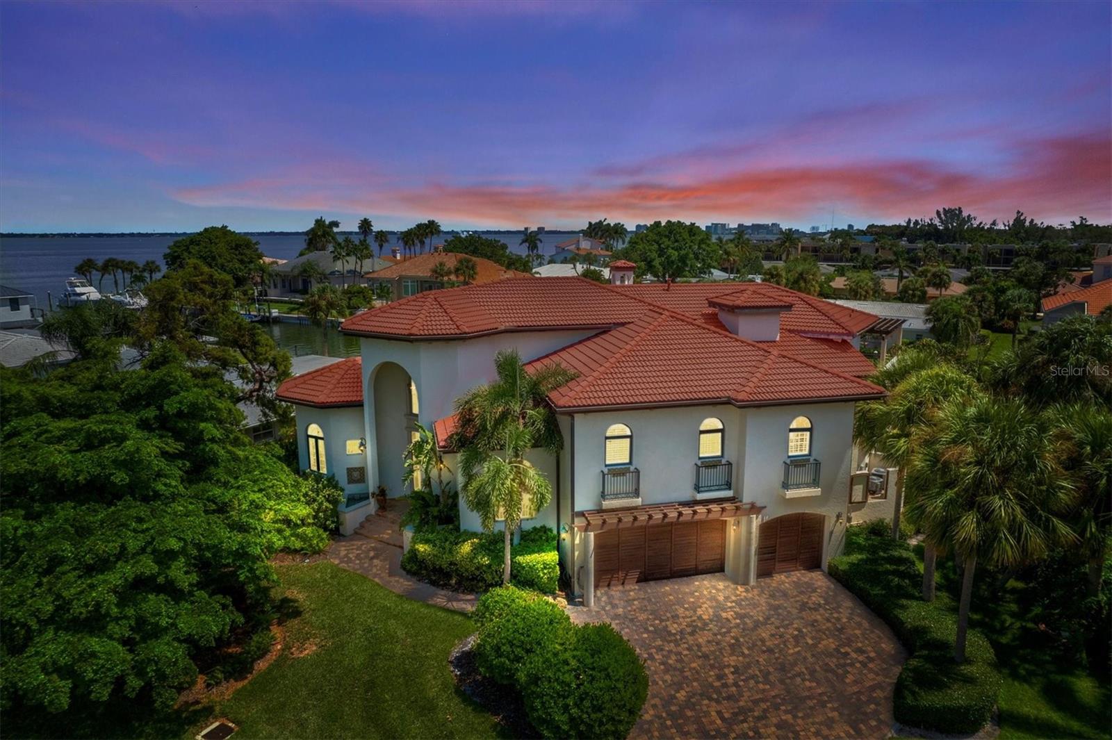 A4648699 Property Photo