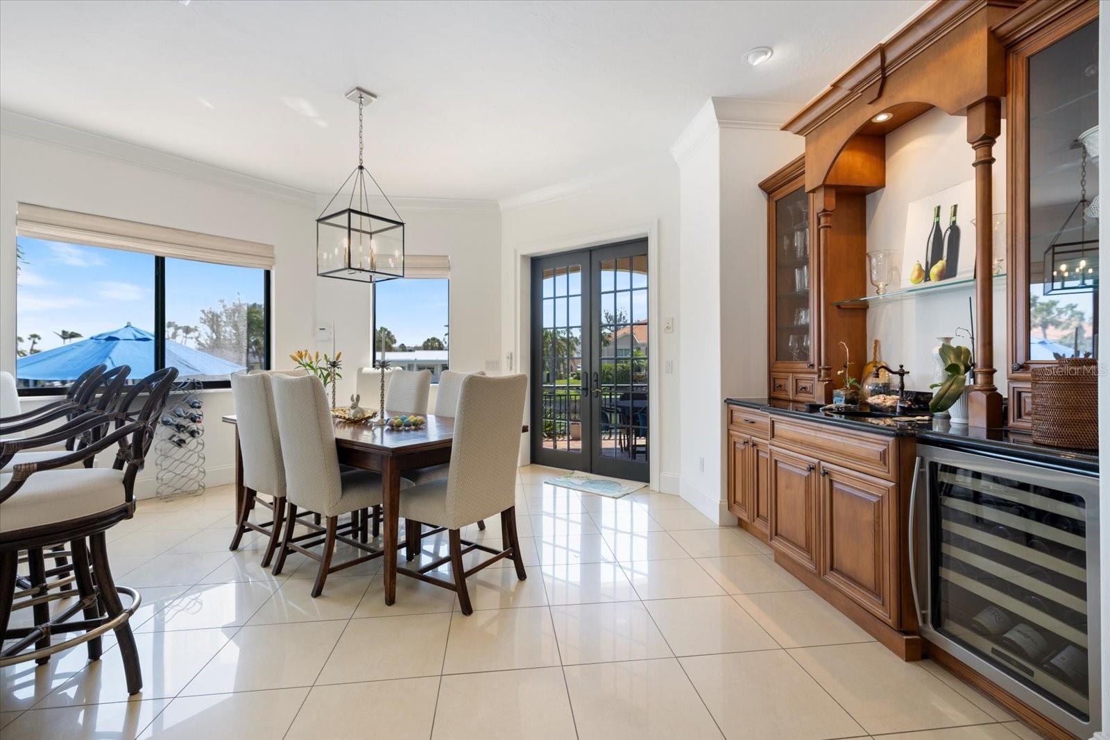 A4648699 Property Photo