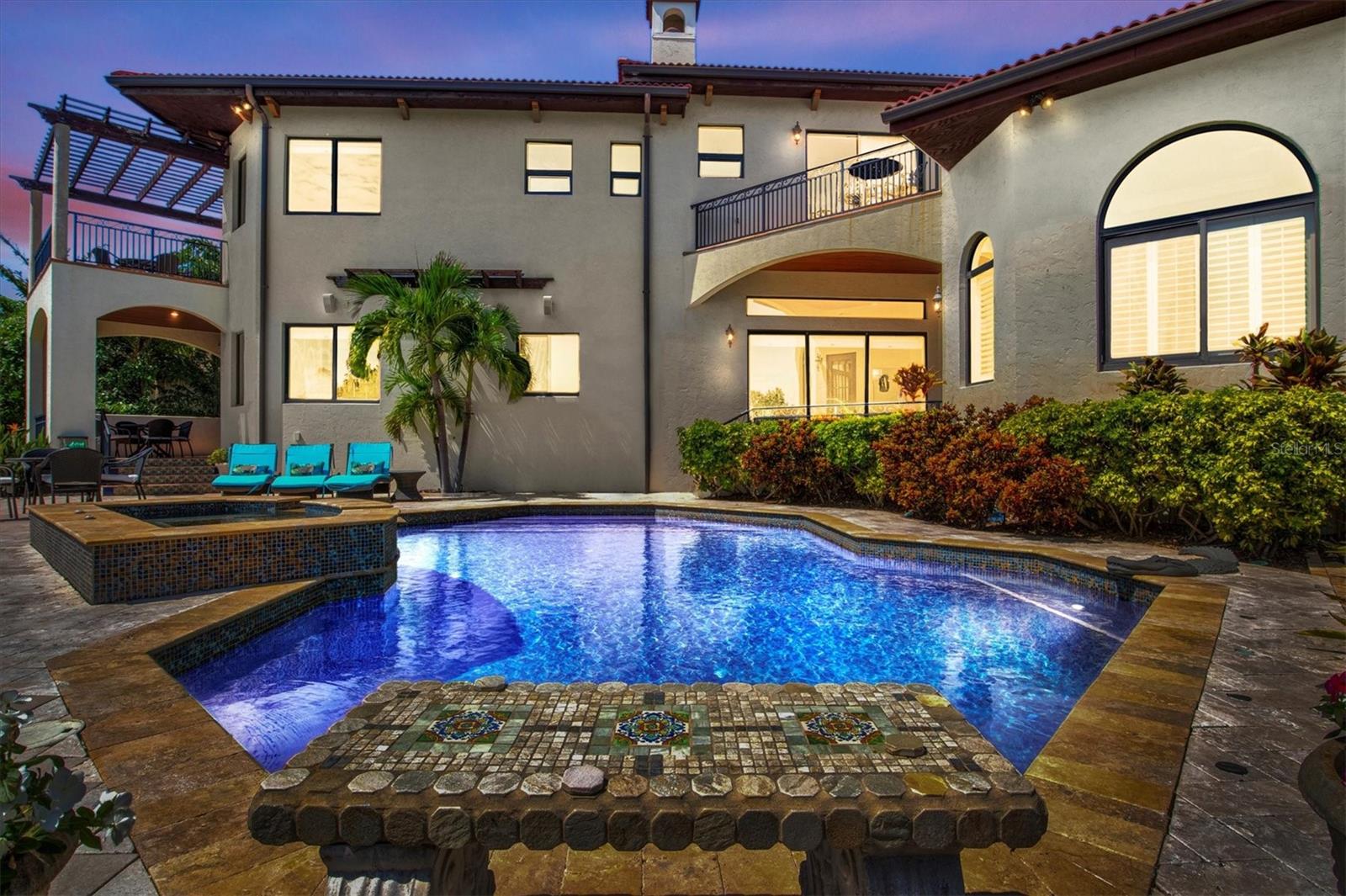 A4648699 Property Photo