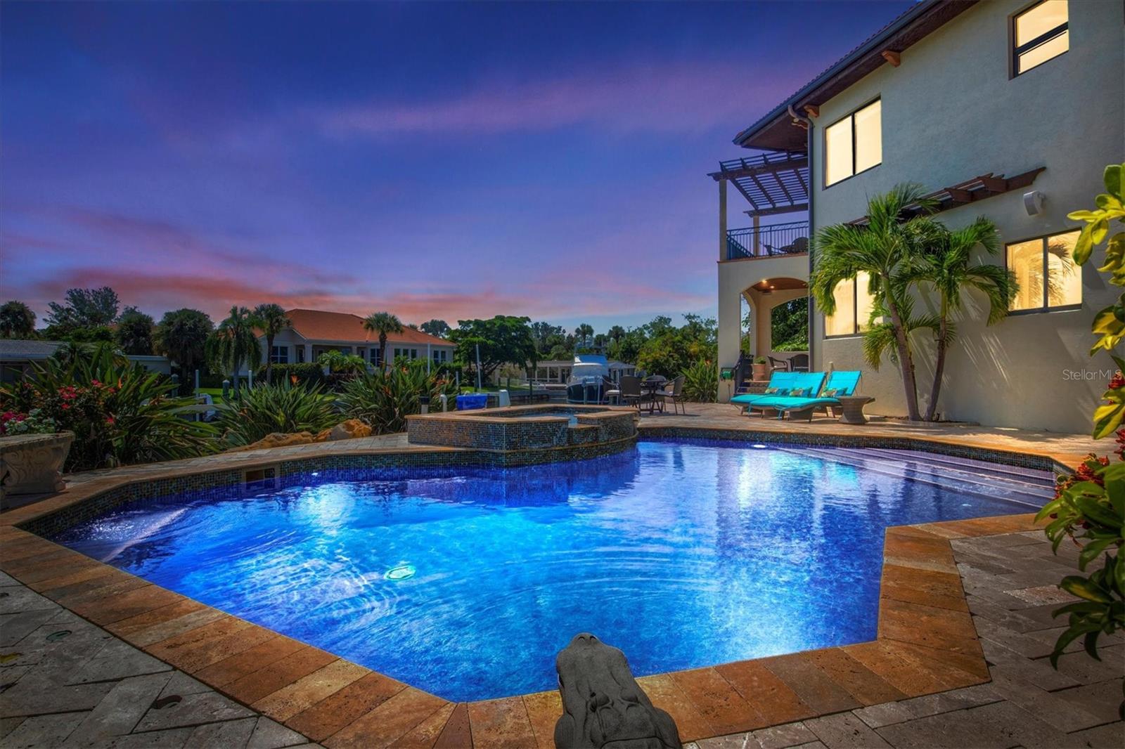 A4648699 Property Photo