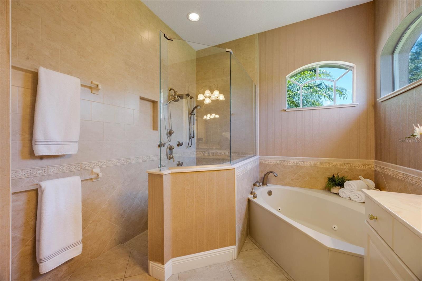 128 HALLSTROM CT, DEBARY, FL, 32713