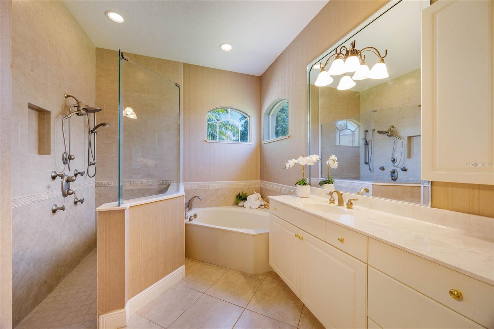 128 HALLSTROM CT, DEBARY, FL, 32713