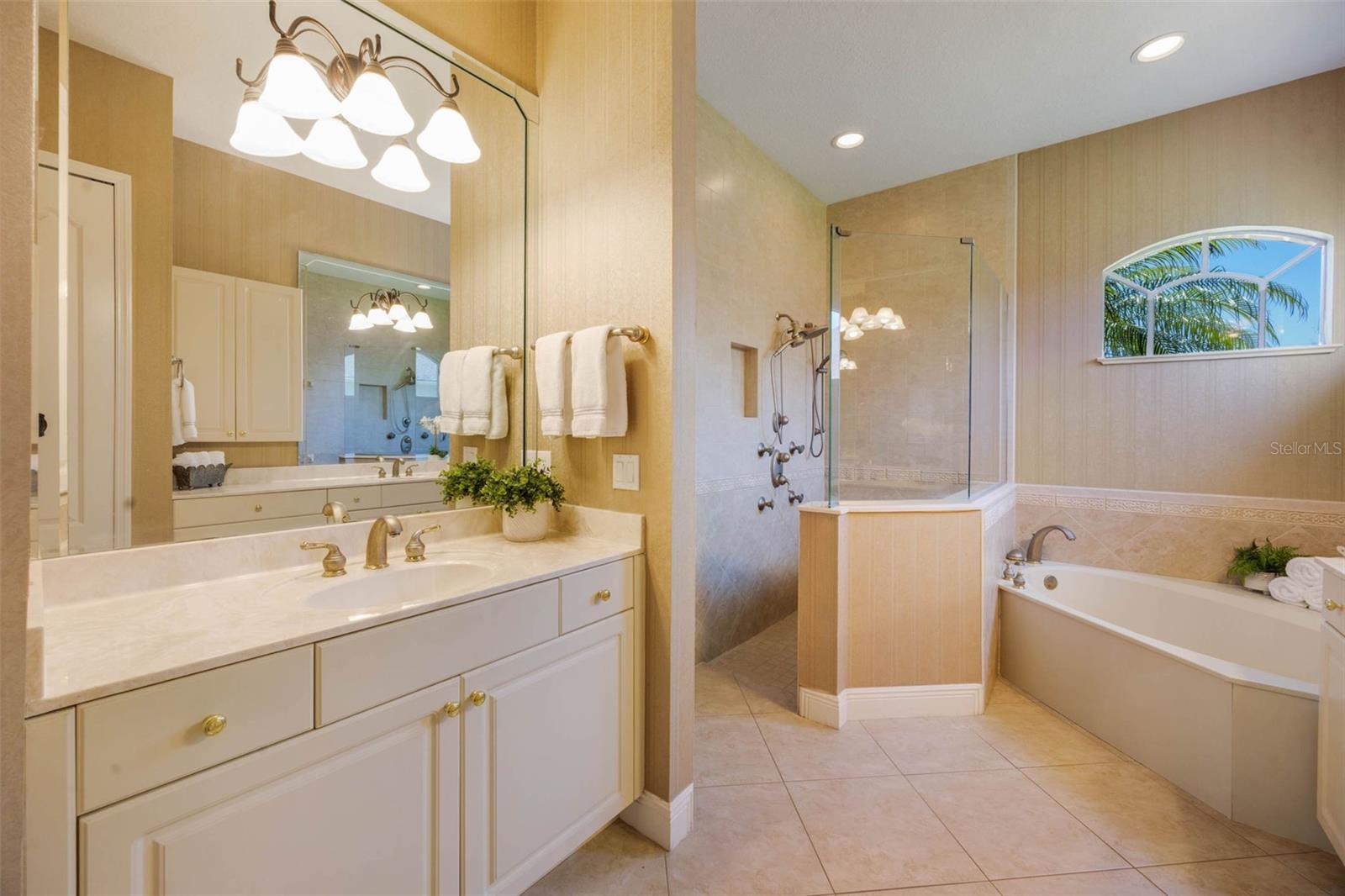 128 HALLSTROM CT, DEBARY, FL, 32713