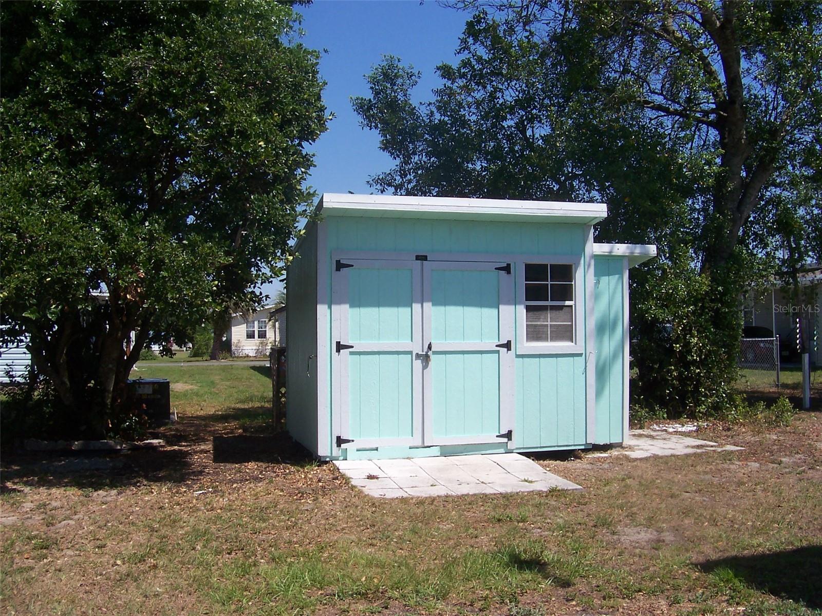 TB8373912 Property Photo