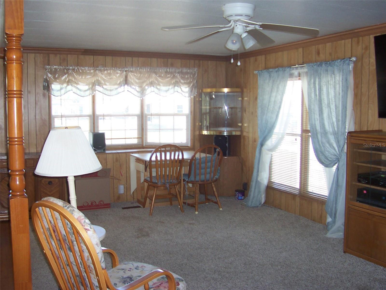 TB8373912 Property Photo